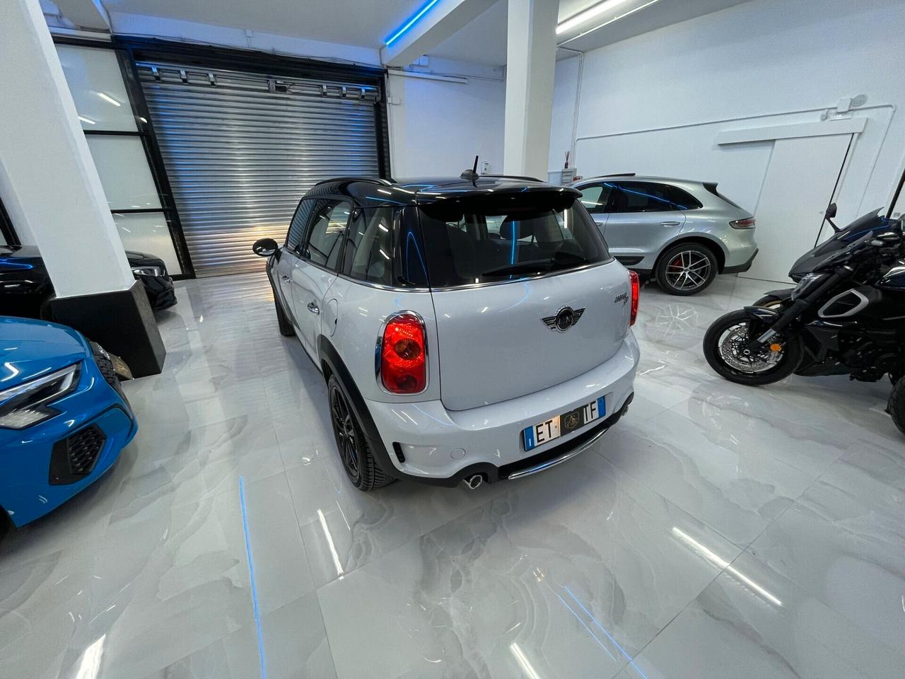 Mini Cooper SD Countryman Mini 2.0 Cooper D Business XL Countryman ALL4 Automatica