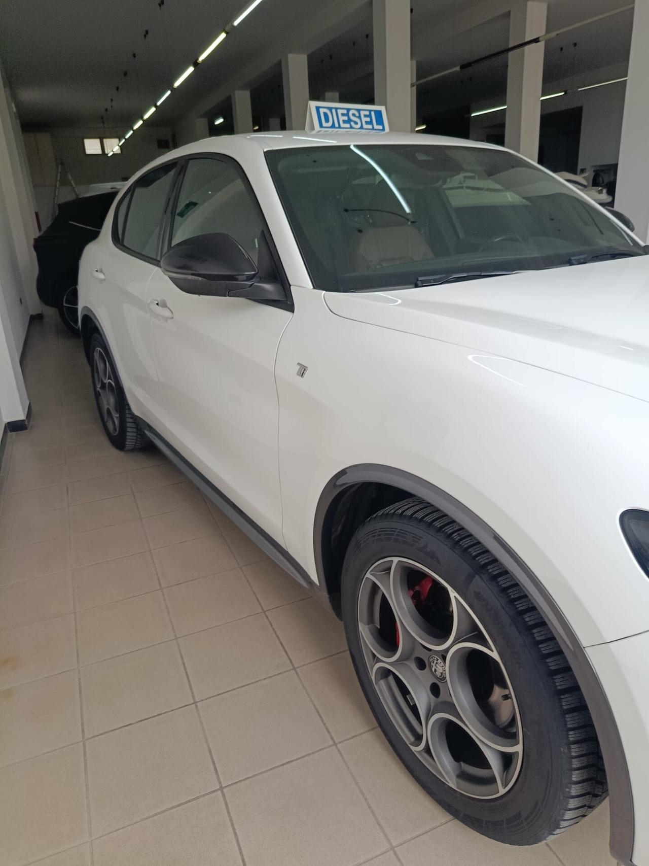 Alfa Romeo Stelvio 2.2 Turbodiesel 160 CV AT8 RWD Ti