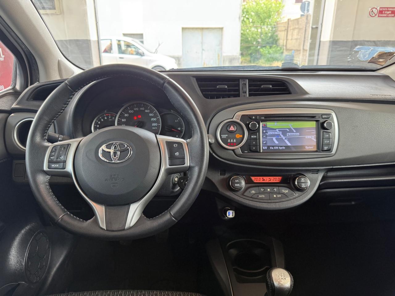 Toyota Yaris 1.0 5 porte Lounge UNICO PROPRIETARIO