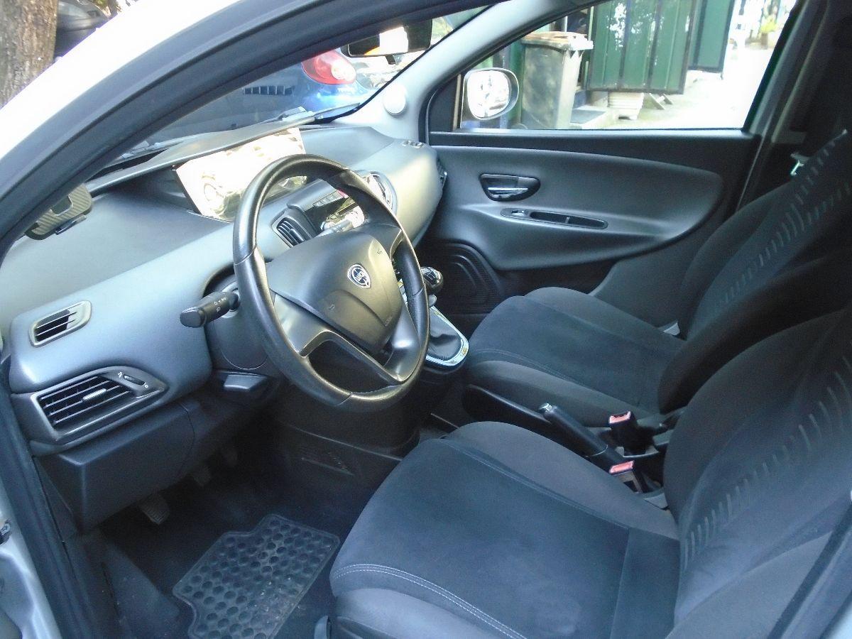 Ypsilon '12 OK NEOP. DISTRIB FATTA A 99.000 KM