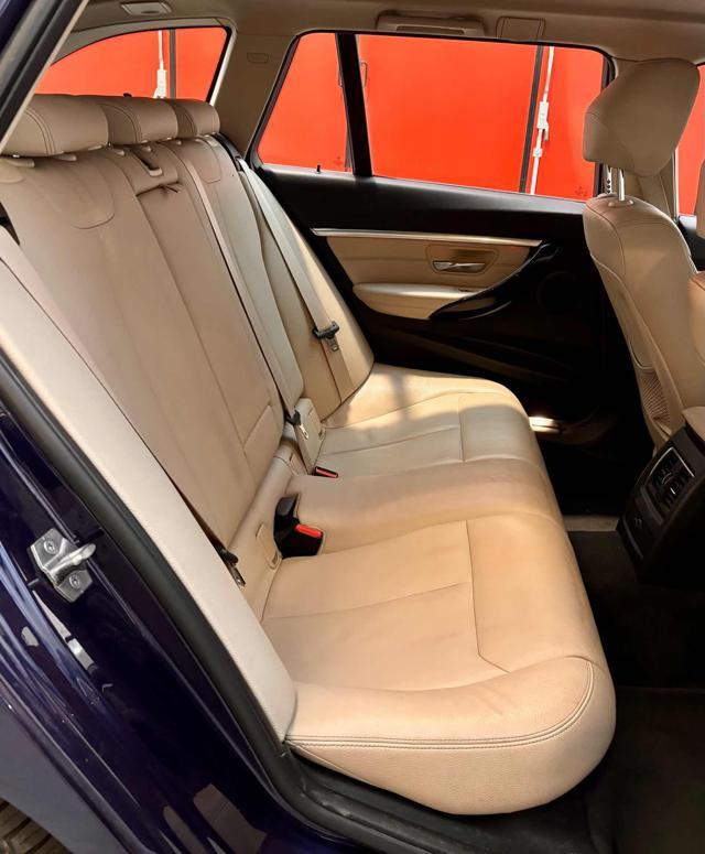 BMW 320 d Touring Luxury ** FULL OPTIONAL **