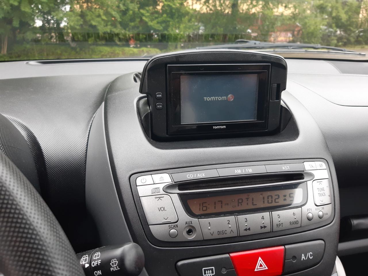 Toyota Aygo 1.0 12V VVT-i 5 porte Now Connect