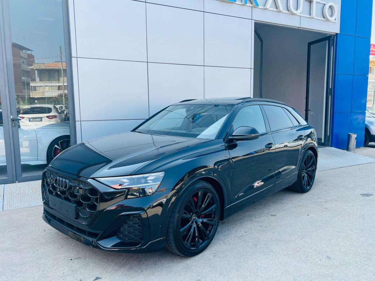 Audi Q8 50 TDI quattro tiptronic S line edition - nuova pronta consegna - listino €123.000 - scontata €119.000