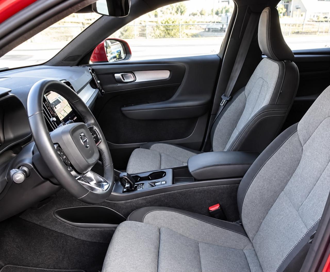 Volvo XC40 T4 Recharge Plug-in Hybrid automatico Core