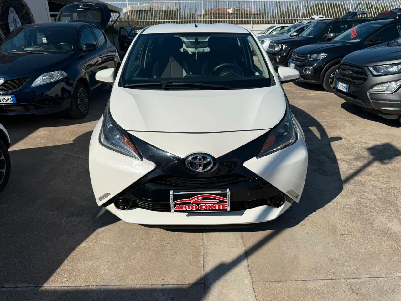 Toyota Aygo 1.0 VVT-i 69 CV 5 porte x-cool