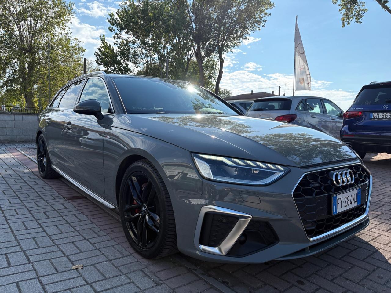 Audi A4 Avant 40 TDI quattro S tronic S-Line