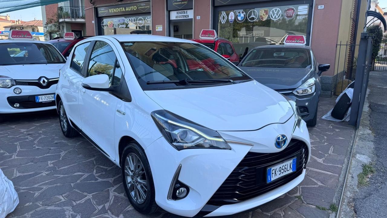 Toyota Yaris 1.5 Hybrid 5 porte Business