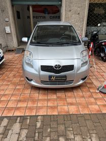 Toyota Yaris 1.4 D-4D 5 porte Navi