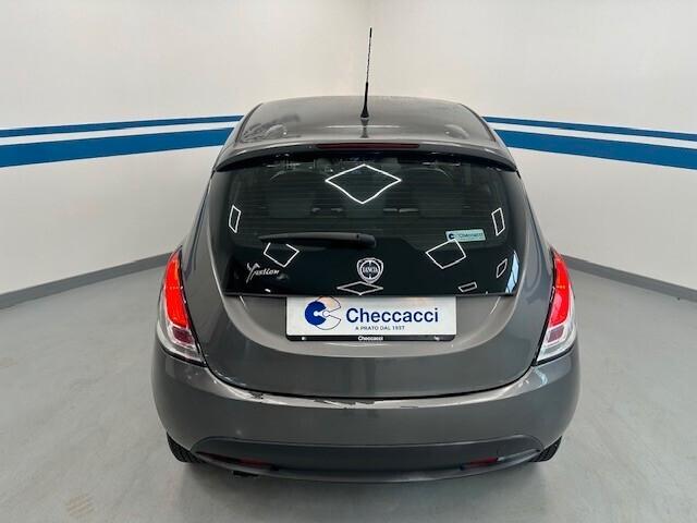 Lancia Ypsilon 1.2 69 CV 5 porte Elefantino