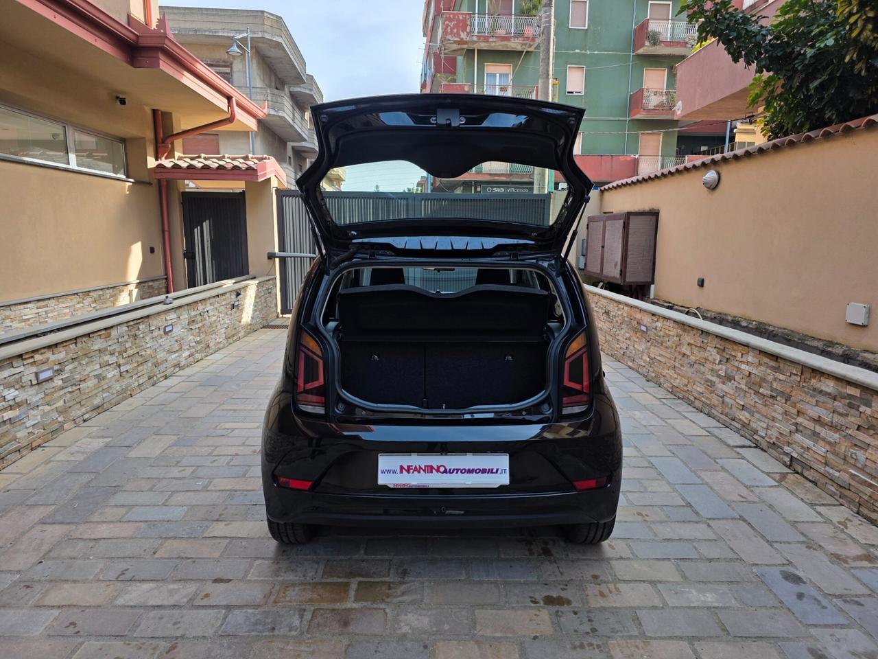 Volkswagen up! 1.0 5p. move BlueMotion Technology