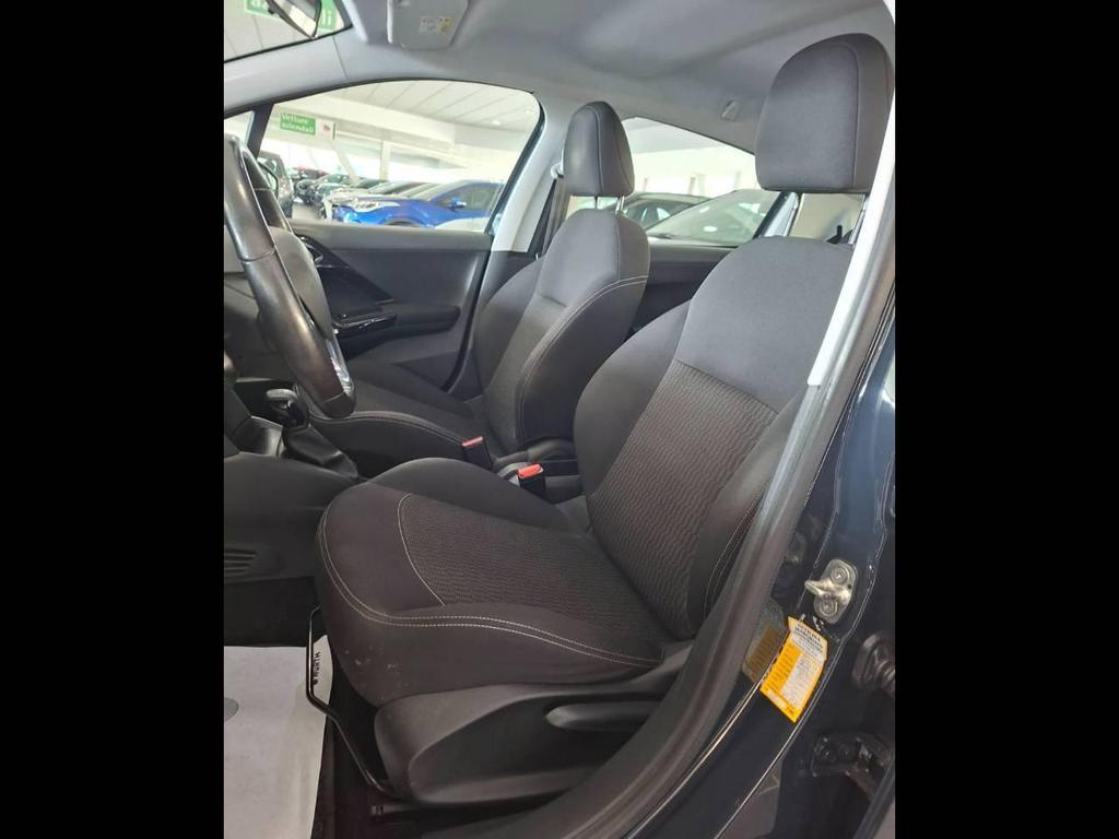 Peugeot 208 5 Porte 1.6 BlueHDi Active