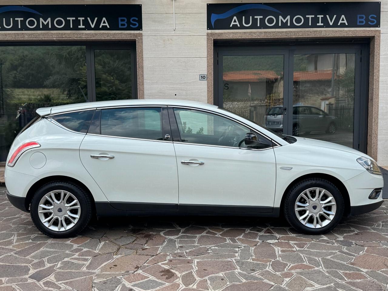 Lancia Delta 1.4 T-Jet 120 CV Silver Ecochic GPL