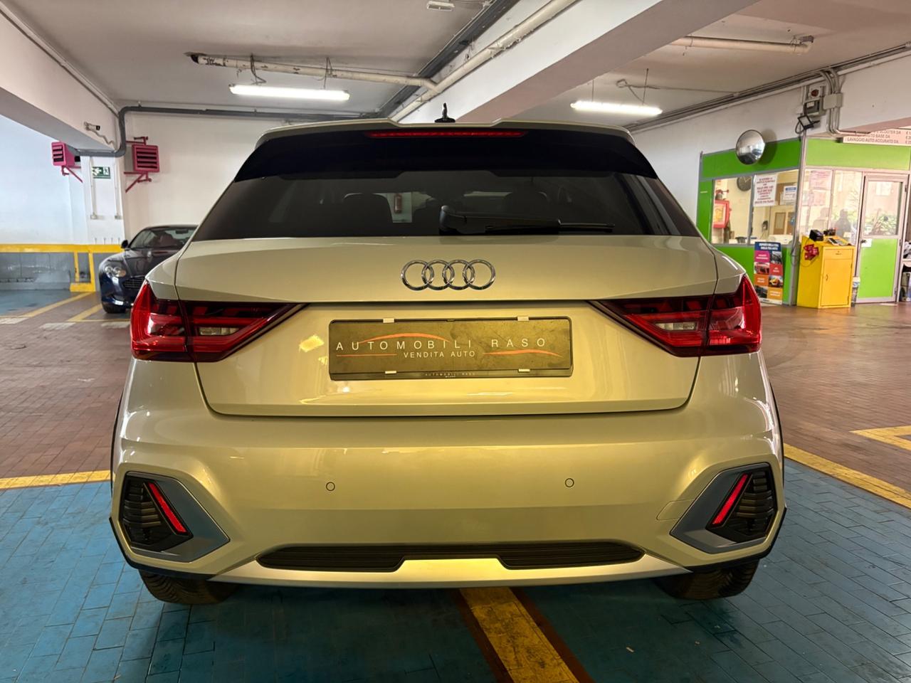 Audi A1 allstreet 35 TFSI S tronic Identity Contrast