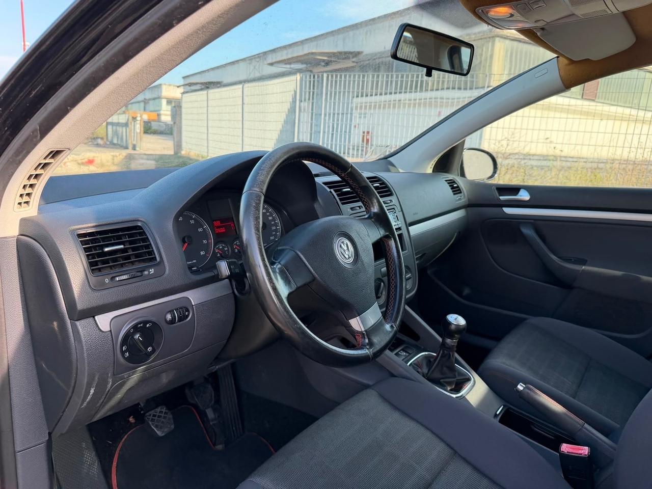 Volkswagen Golf 1.6 5p. Comfortline