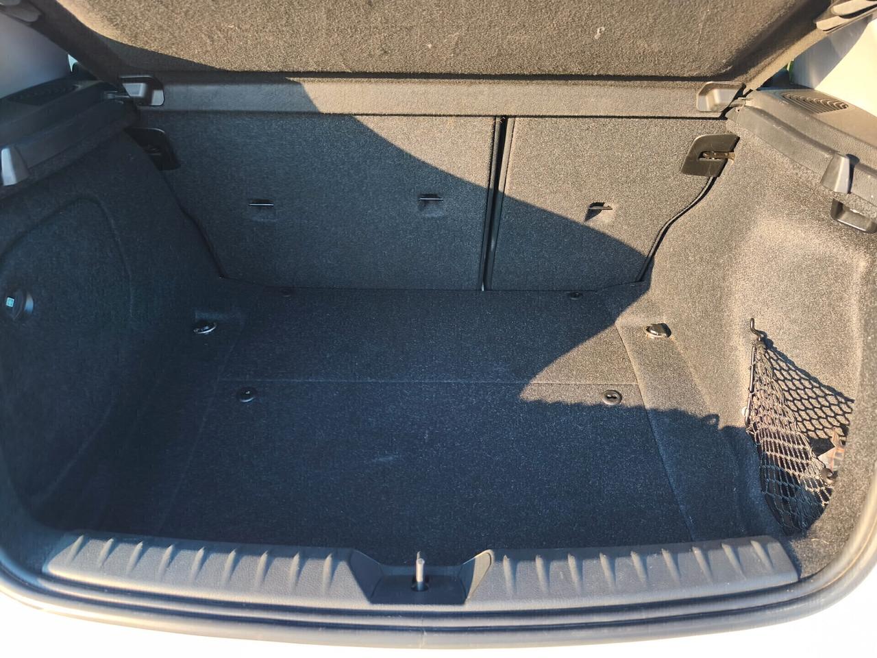 Bmw 118 118d 5p. Urban