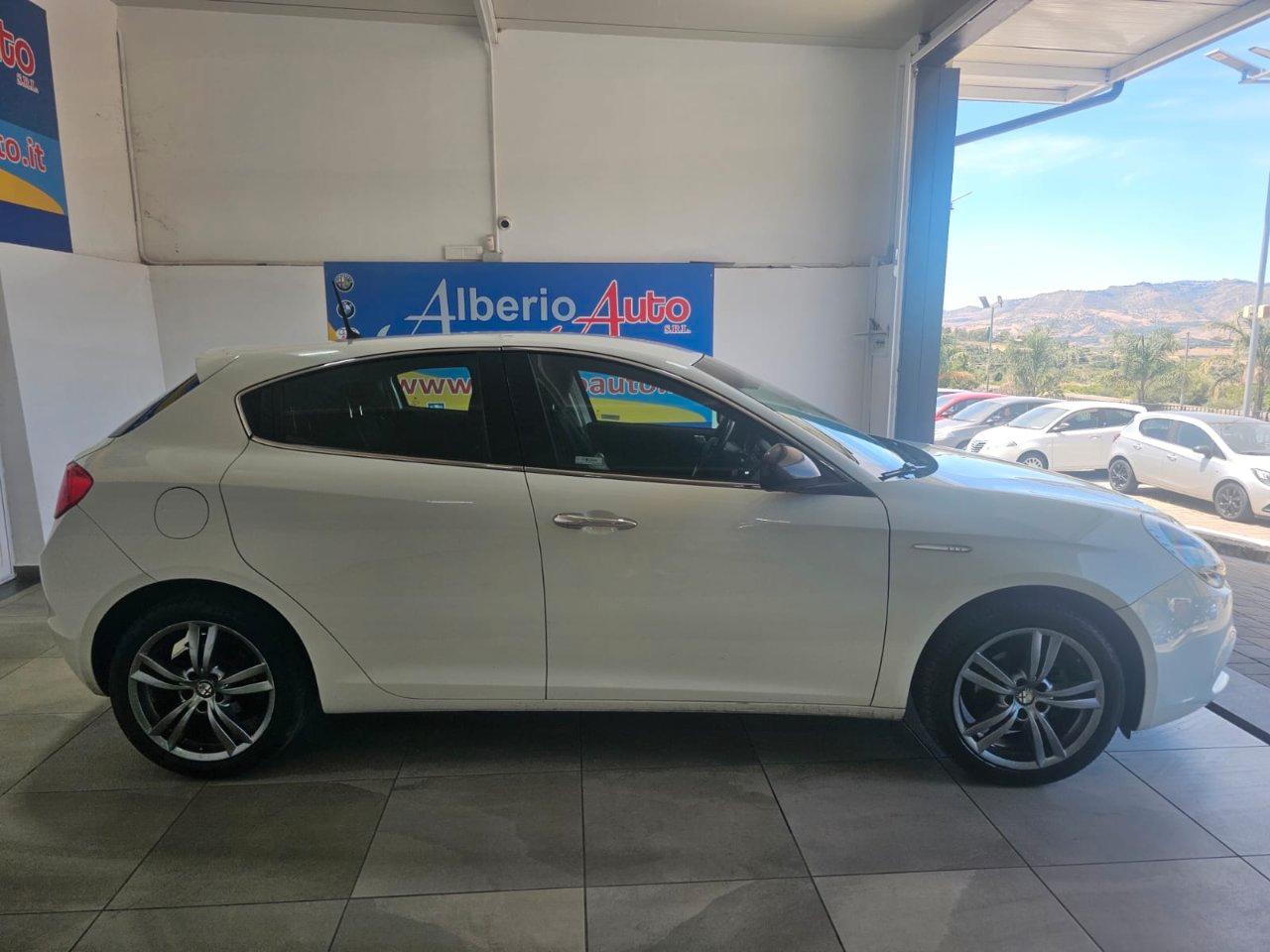 Alfa Romeo Giulietta 1.6 jtdm Super 120cv