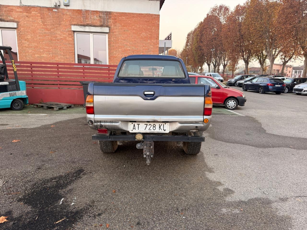 Mitsubishi L200 2.5 TDI 4WD Club Cab Pick-up GLX