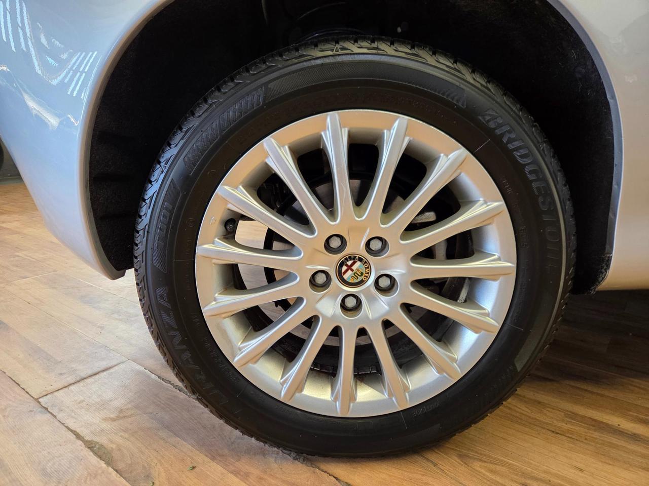 Alfa Romeo 147 3 Porte 147 3p 1.6 ts 16v Distinctive c/esp 105cv