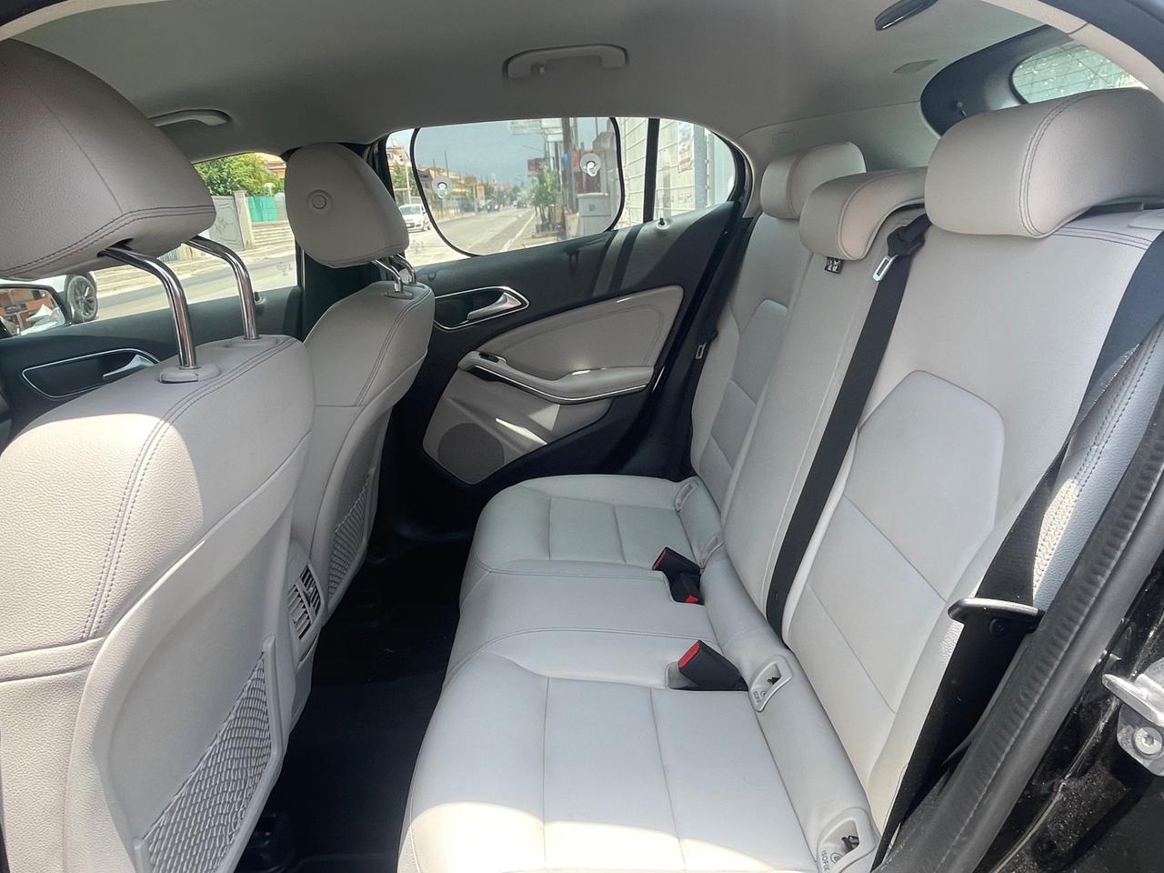 Mercedes-benz A 180 A 180 d Sport