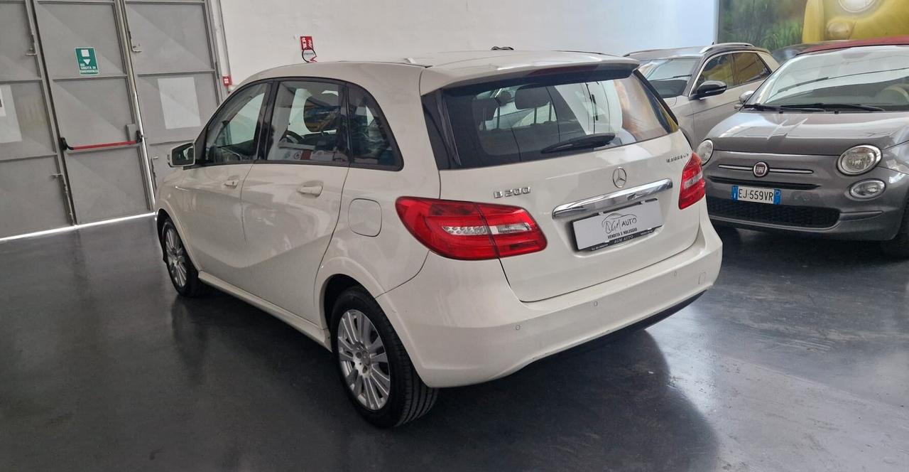 Mercedes-benz B 200 NGD Executive
