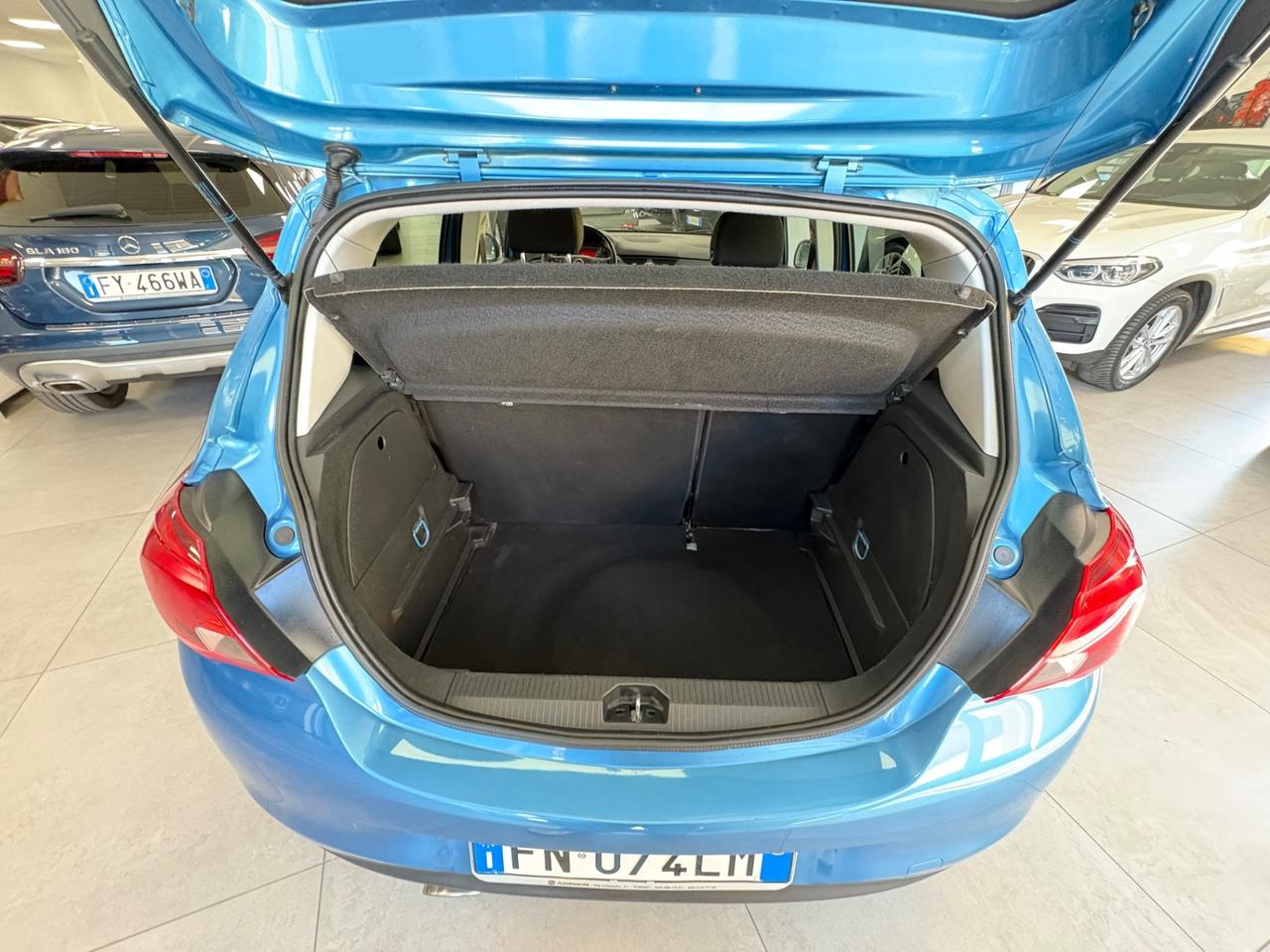 Opel Corsa b-Color 1.2 ben 69cv 2018 neopatentati
