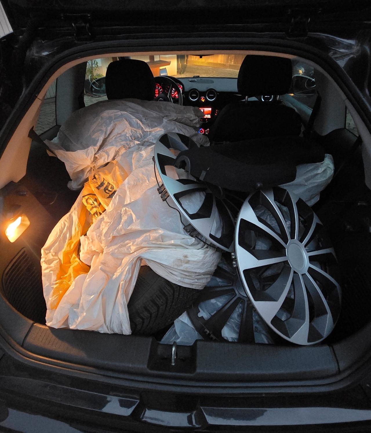 Opel Adam 1.4 100 CV White/Black Link