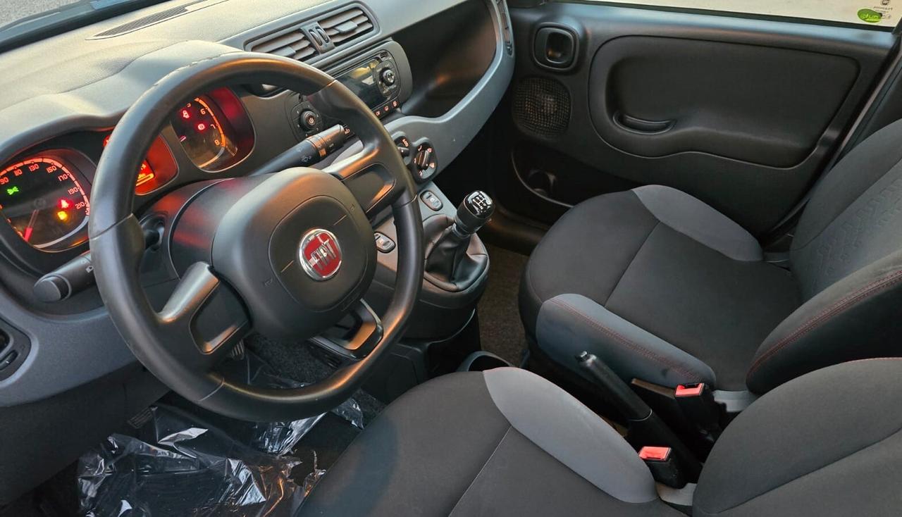 Fiat Panda 1.2 Lounge - PARI AL NUOVO -