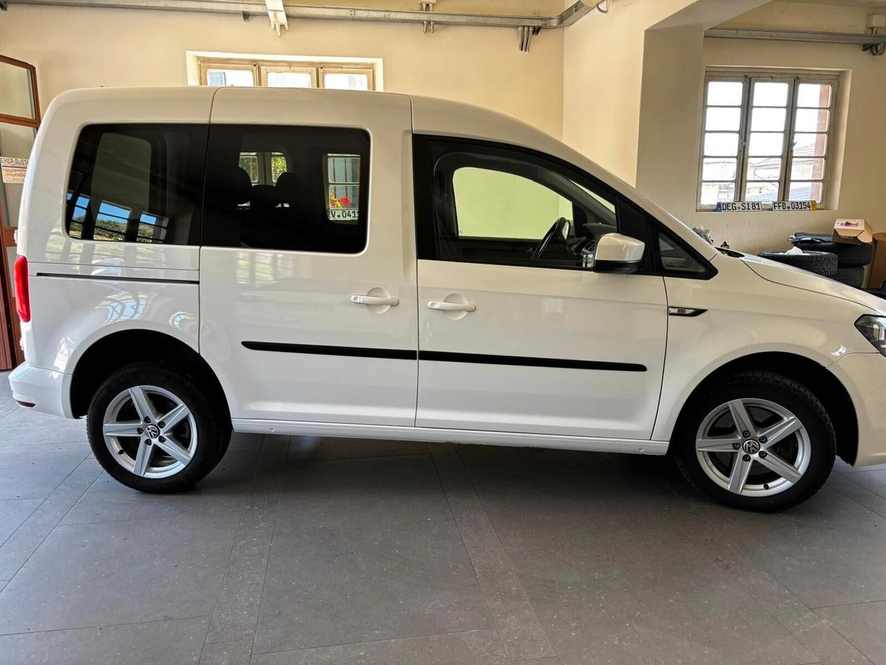 Volkswagen Caddy 4x4 2.0 TDI 122 CV 4MOTION Comfortline