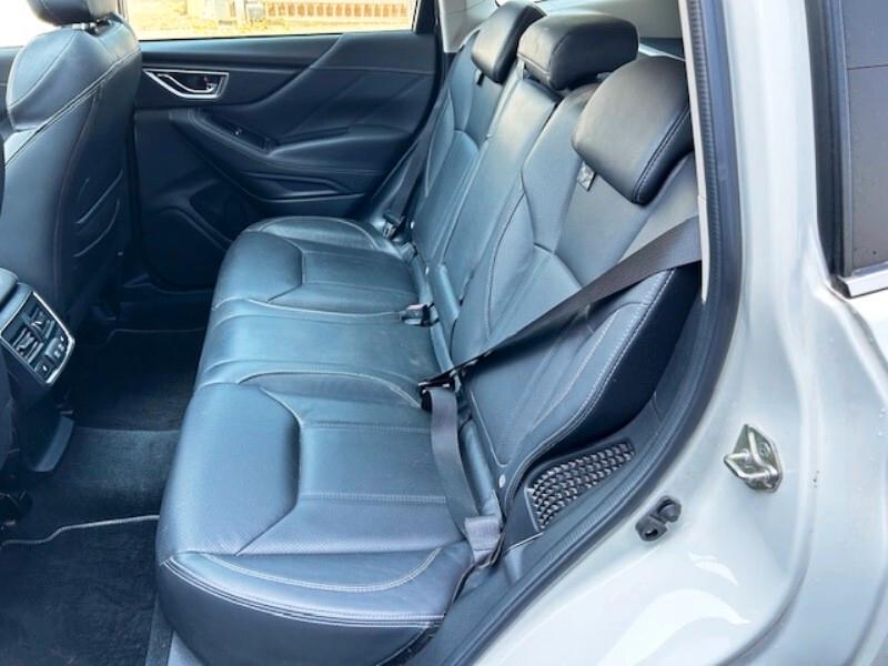 Subaru Forester 2.0 e-Boxer MHEV CVT Lineartronic Premium - Unico propietario -