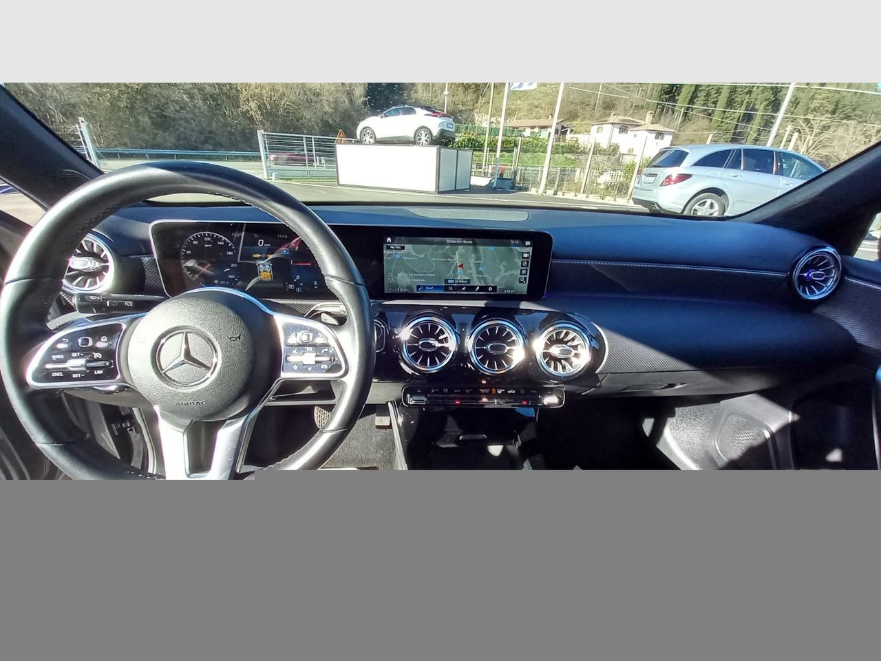 MERCEDES-BENZ A 180 d Automatic Sport