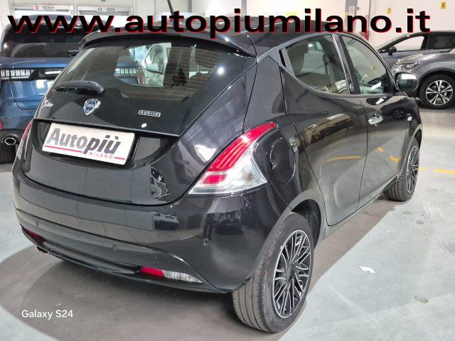LANCIA Ypsilon 1.0 FireFly 5 porte S&S Hybrid Ecochic Gold