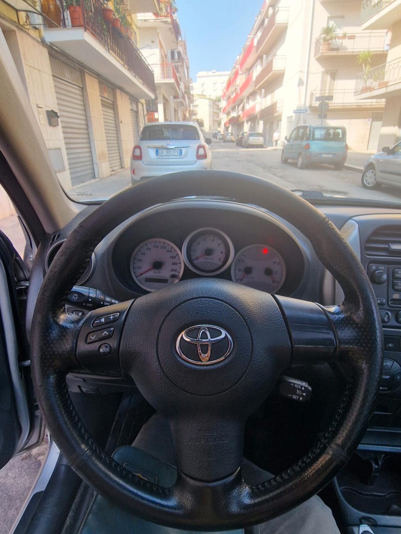 Toyota RAV 4 RAV4 2.2 D-4D 136 CV Luxury