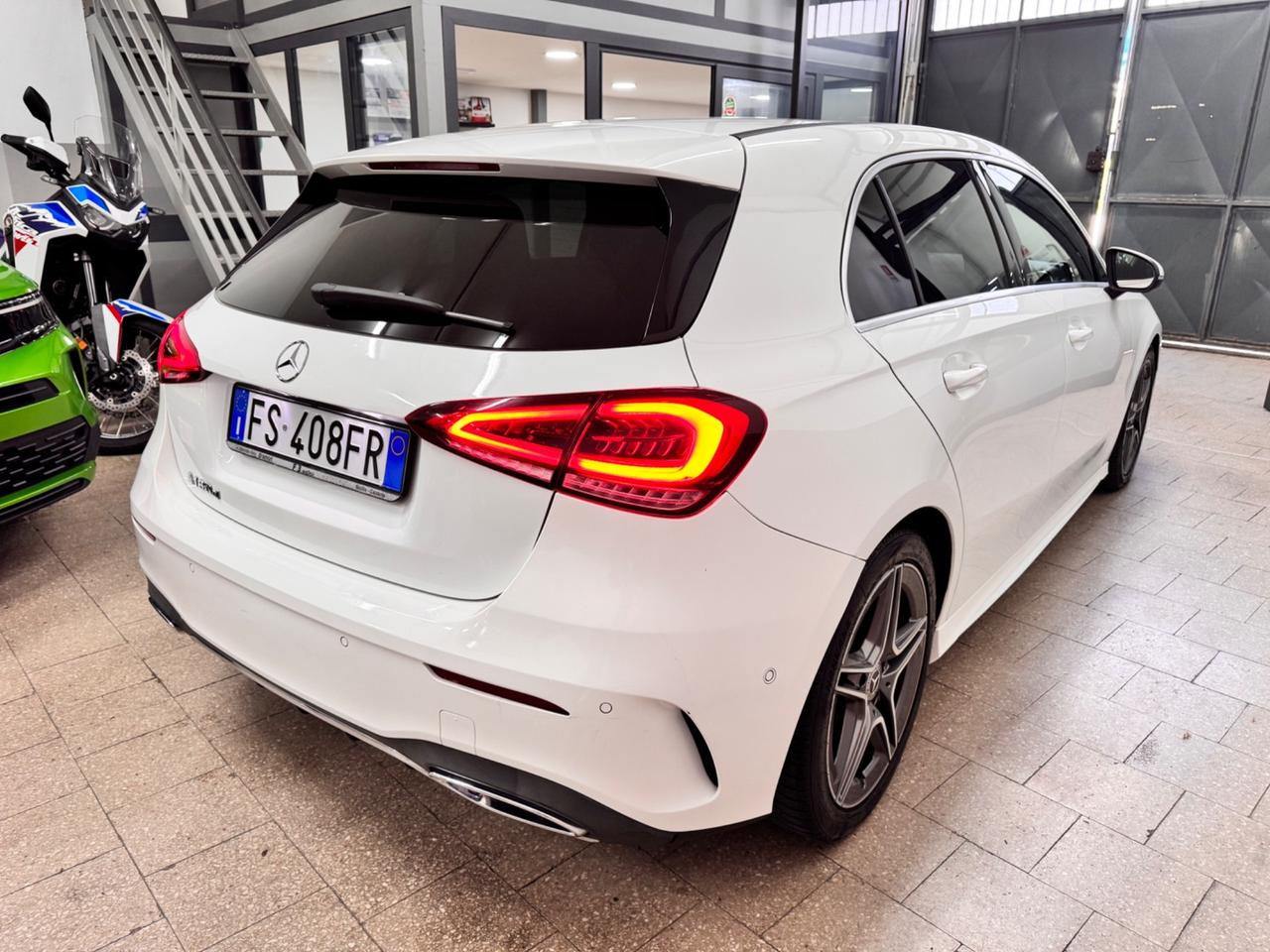 Mercedes-benz A180 d Premium AMG 50.000 KM