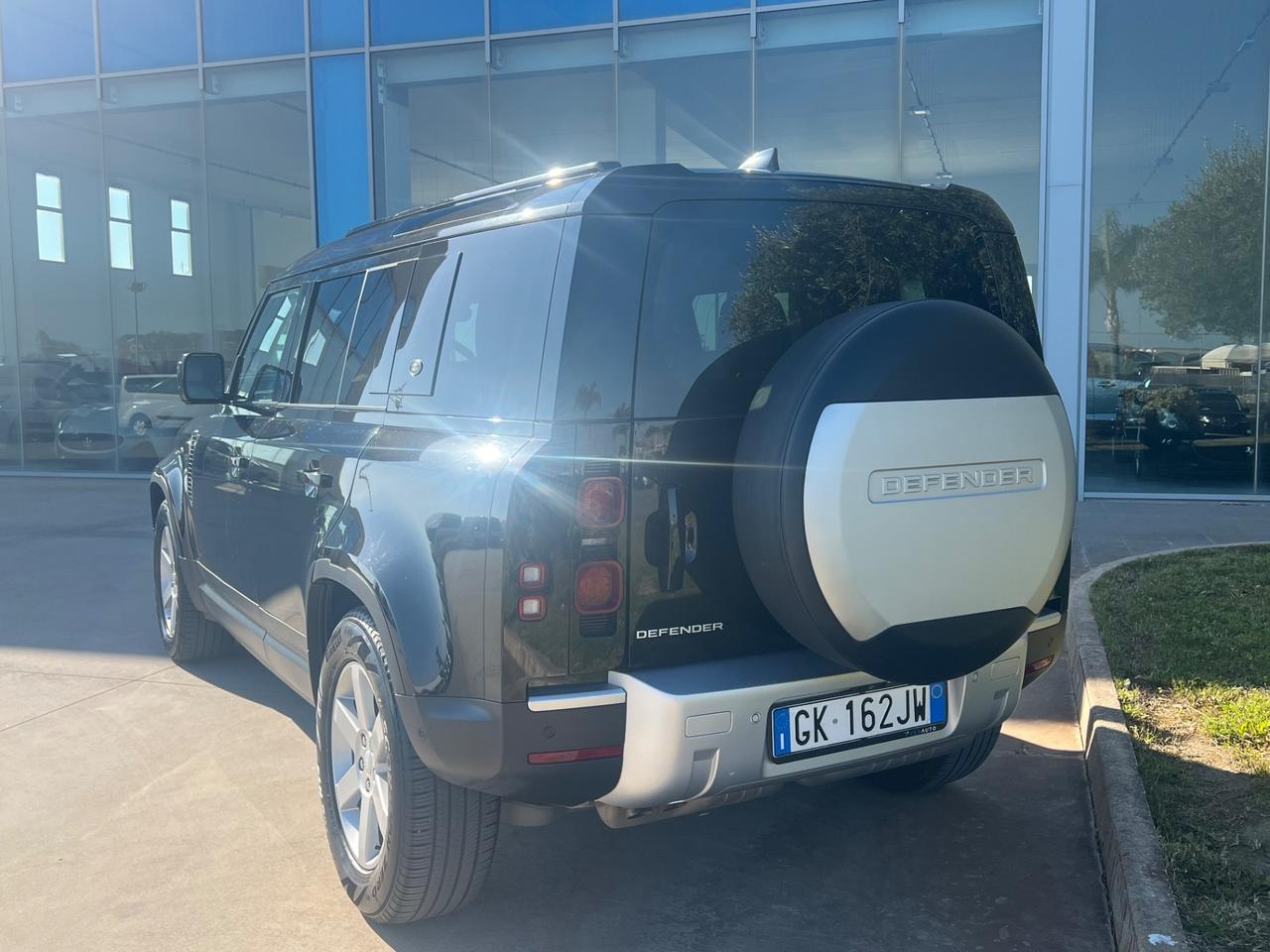 Land Rover Defender 110 3.0D I6 200 CV AWD Auto SE AUTOCARRO N1