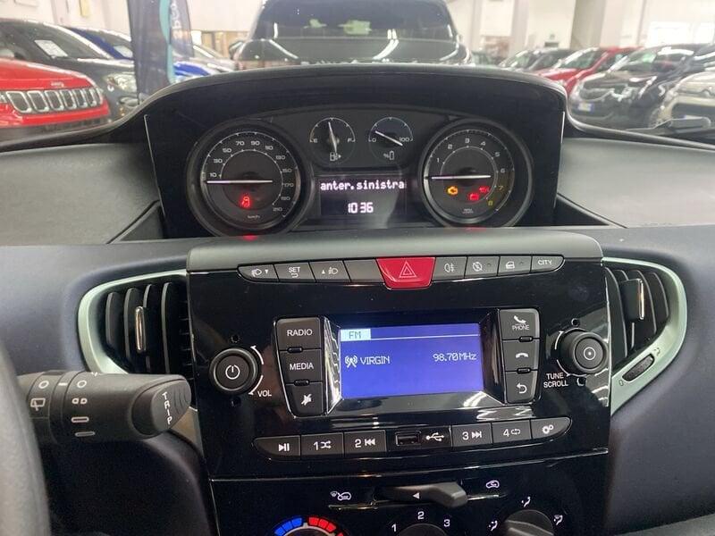 Lancia Ypsilon III 2015 1.0 firefly hybrid Gold s&s 70cv