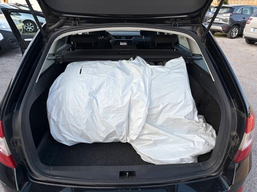 Skoda Octavia 1.6 TDI CR 105 CV Wagon Elegance