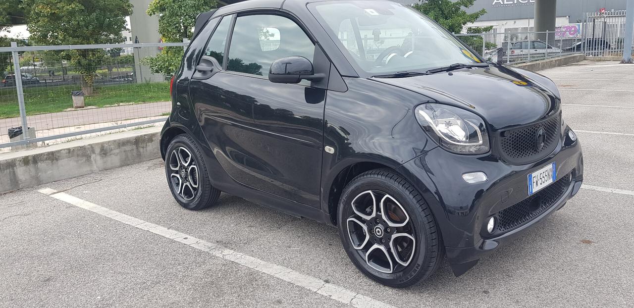 SMART FOR TWO 70 - 1.0 CABRIO 04/2019