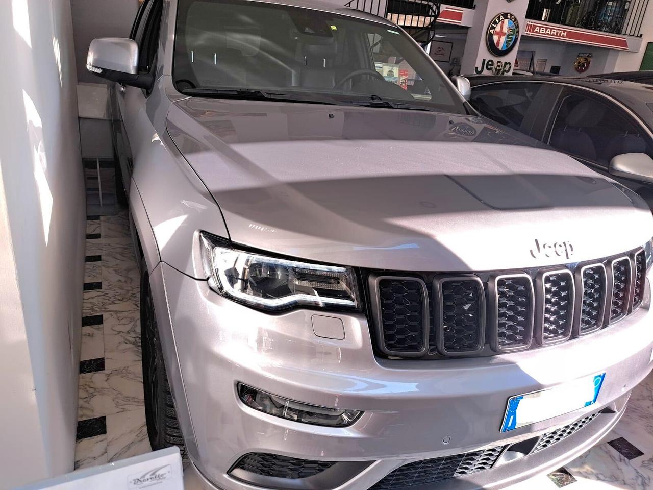 Jeep Grand Cherokee Grand Cherokee 3.0 V6 CRD 250 Multijet II S Model