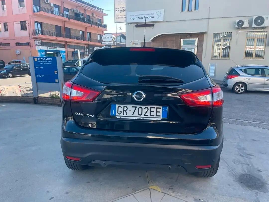 Nissan Qashqai 1.5 dCi N-Connecta