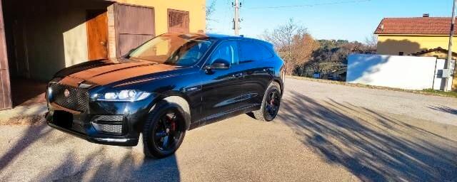 Jaguar F-Pace 2.0 D 180 CV AWD aut. R-Sport