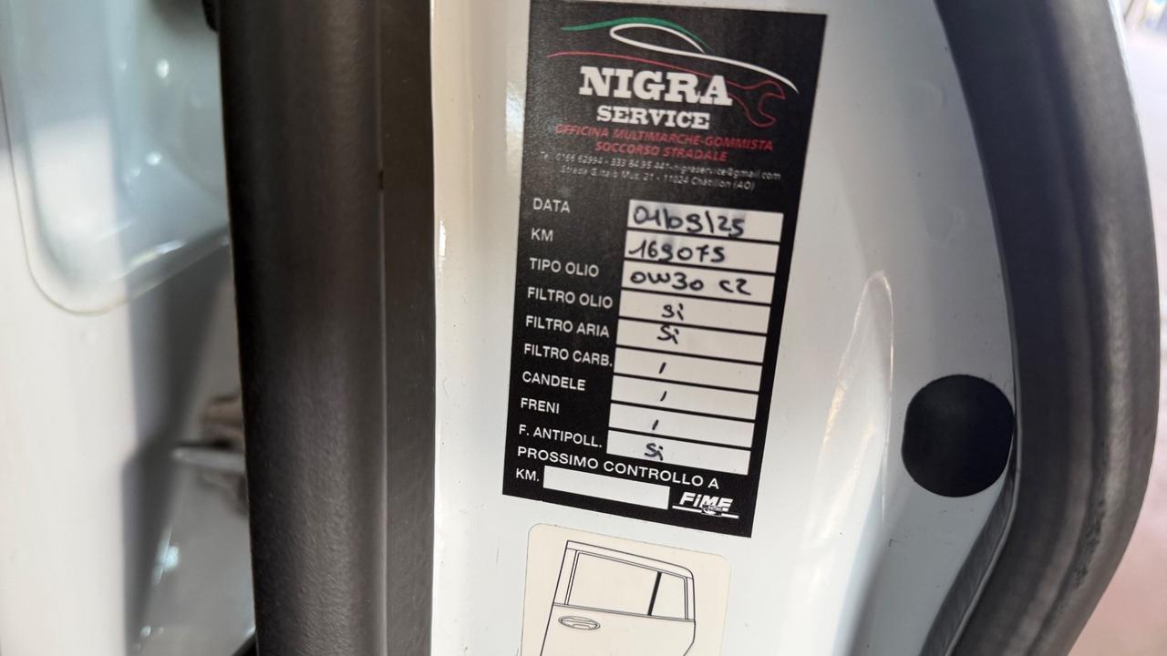 Ford B-Max 1.5 TDCi 75 CV Business Titanium