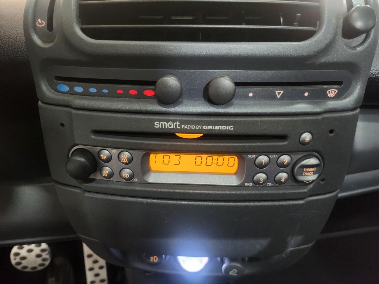 Smart ForTwo 700 coupé Brabus (55 kW)