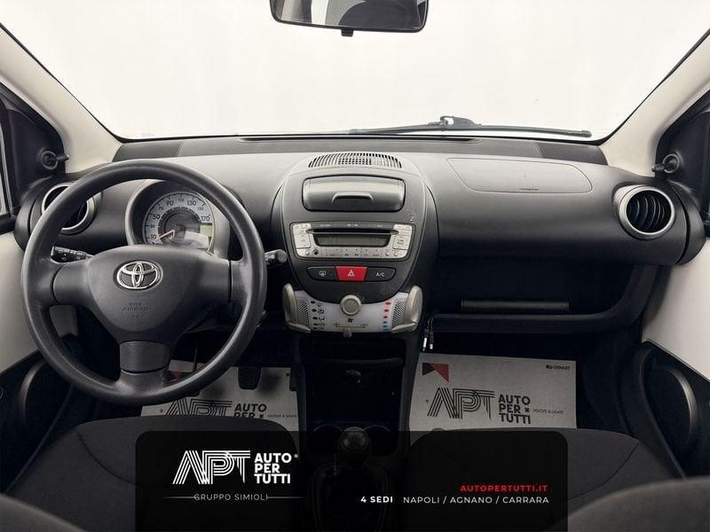 Toyota Aygo Aygo 1.0 Active connect 5p