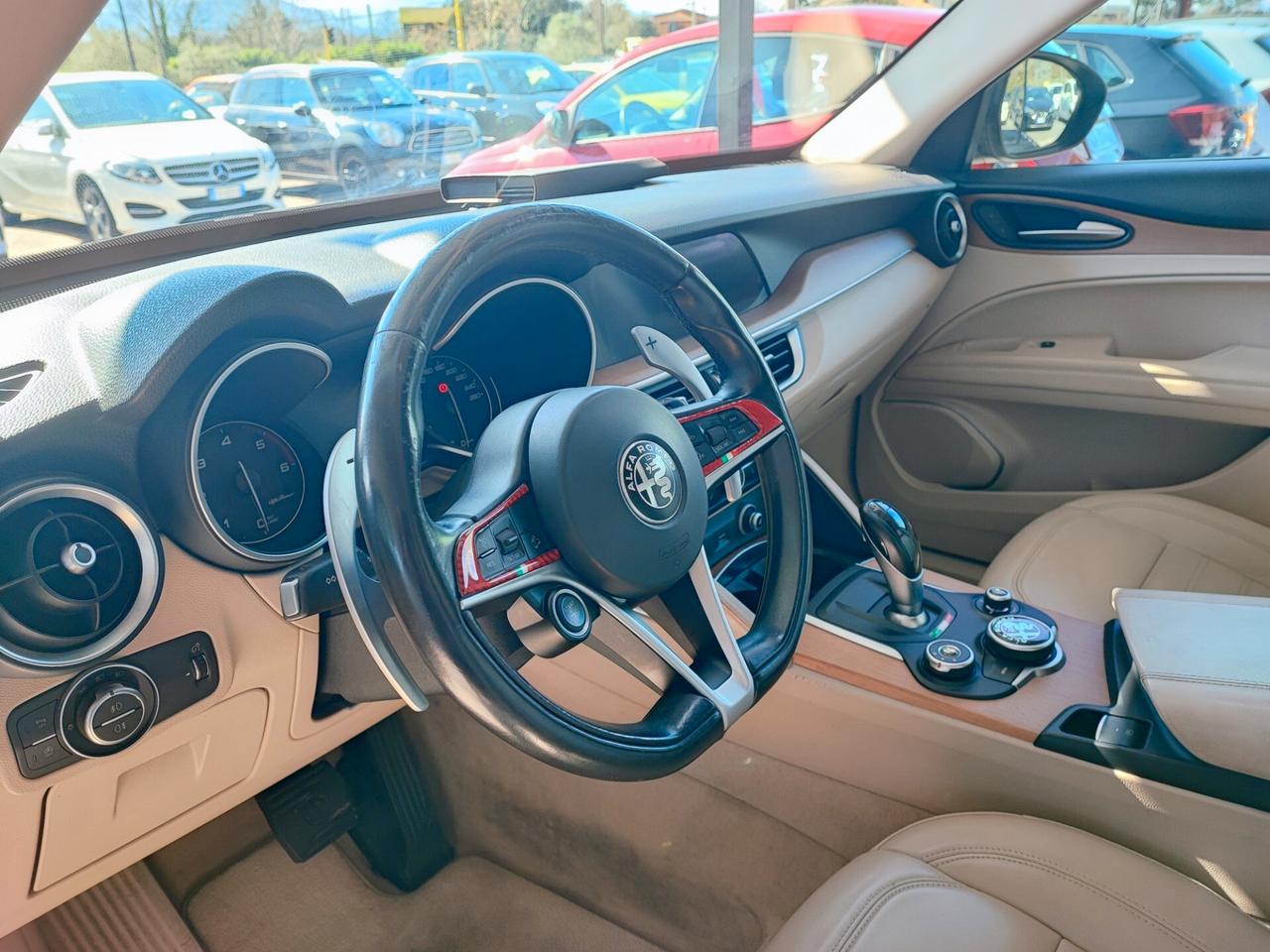 Alfa Romeo Stelvio 2.2 Turbodiesel 180 CV AT8 Q4 Super