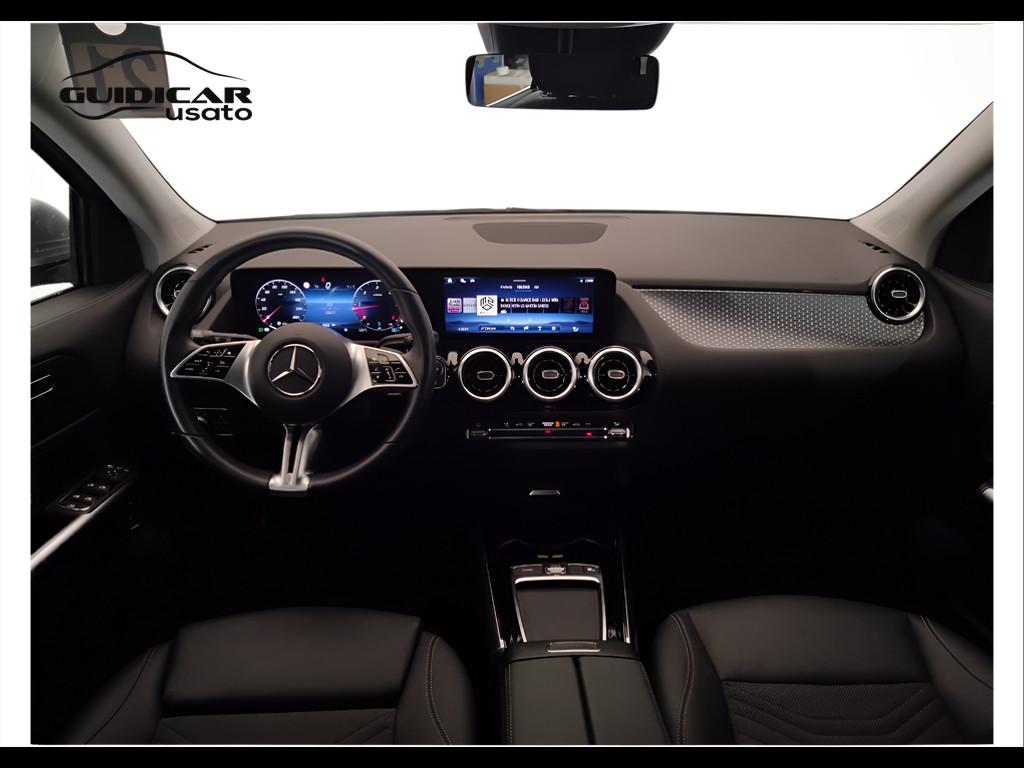 Mercedes-Benz GLA-H247 2023 - GLA 180 d Progressive Advanced auto