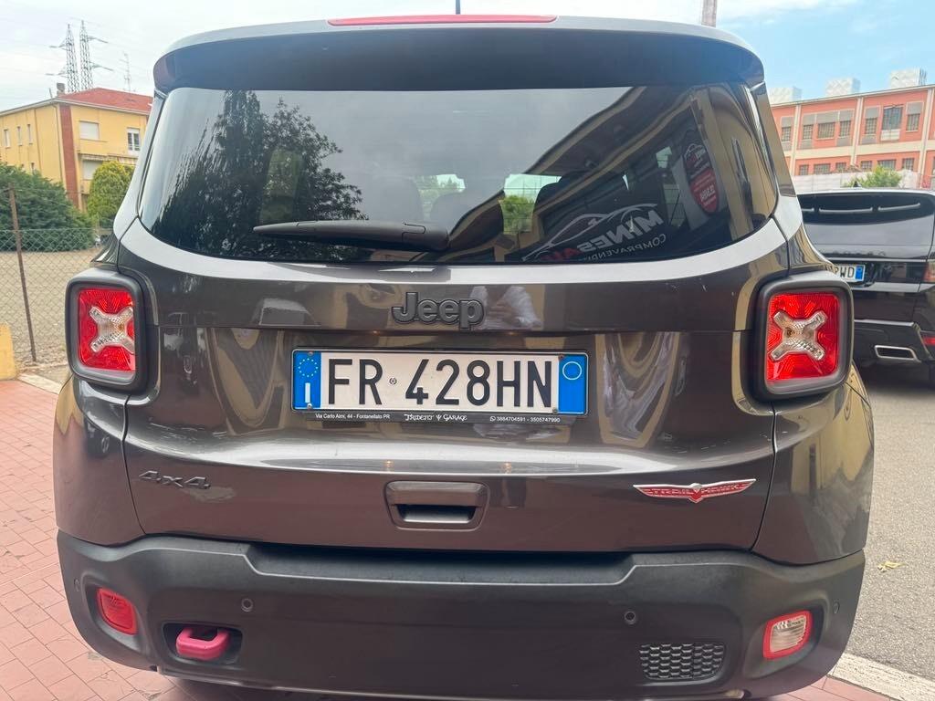 Jeep Renegade 2.0 Mjt 170CV 4WD Active Drive Low Trailhawk