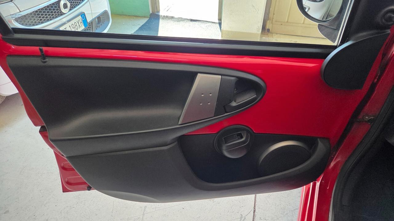 Toyota Yaris 1.0 5 porte UNICO PROPRIETARIO KM 69.000