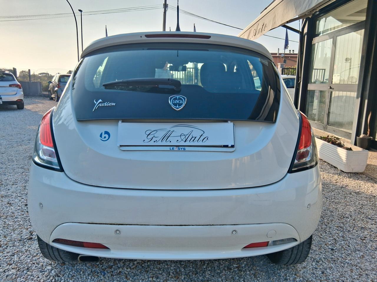 Lancia Ypsilon 1.2 69 CV 5 porte Platinum