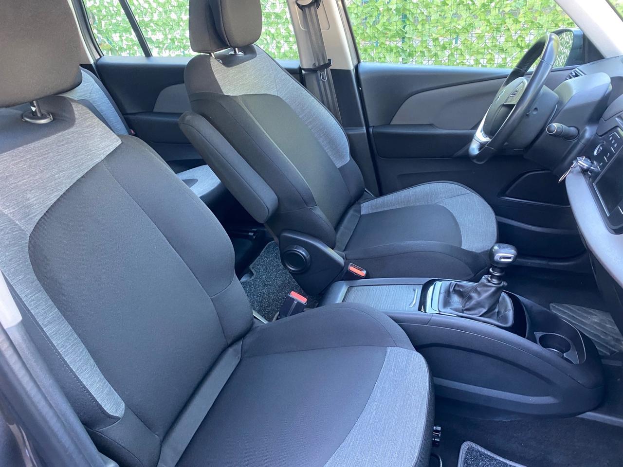 Grand C4 SpaceTourer BlueHDi 130 S&S Feel