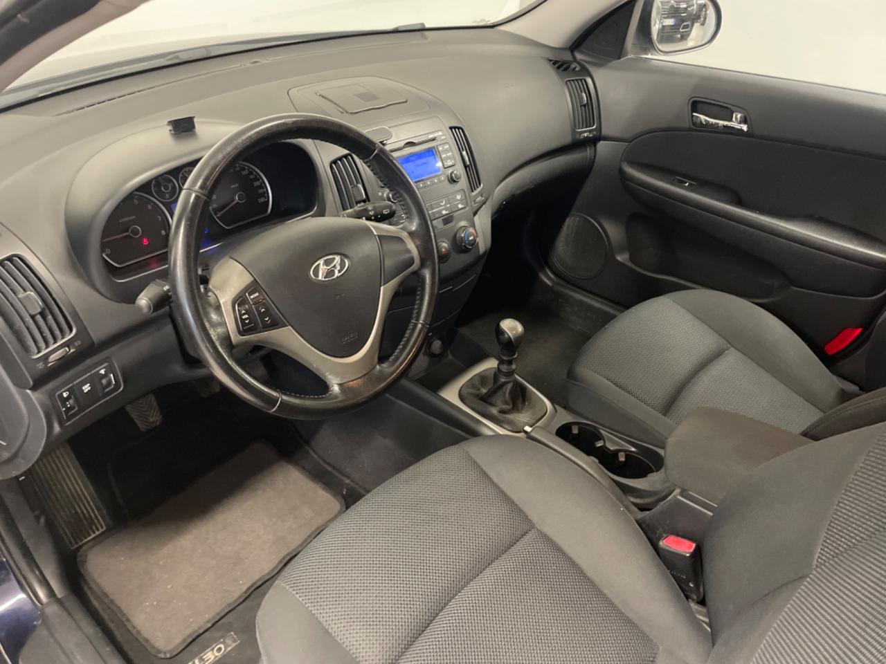 Hyundai i30 CW 1.6 16V 126CV Active Perfetta !
